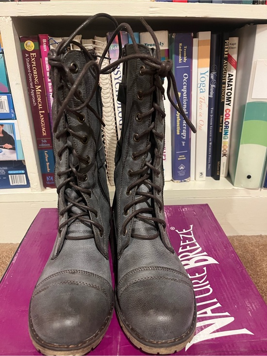 Nature Breeze Shoes - Nature Breeze Women's Dark Gray Lace-Up Combat Boots